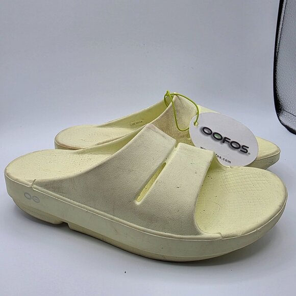 OOFOS OOahh Womens Size 6 Mello Yellow Sandals Slides Casual Walking Comfort - Picture 1 of 13